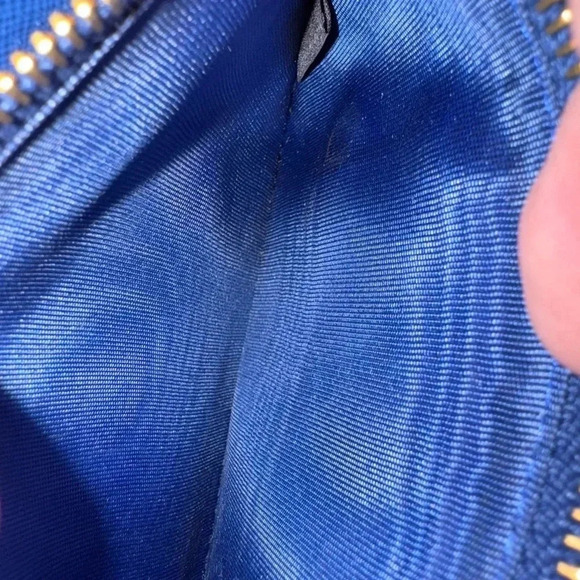 PRADA Saffiano Wave Continental Flap Wallet Bluette & Azzurro - Picture 13 of 15